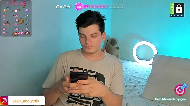 Snapshot of _Ottis_ chatting on 01.16.25 Ottis online show from 01.16.25