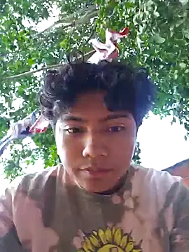 Snapshot of _Ottis_ chatting on 01.26.25 Ottis online show from 01.26.25