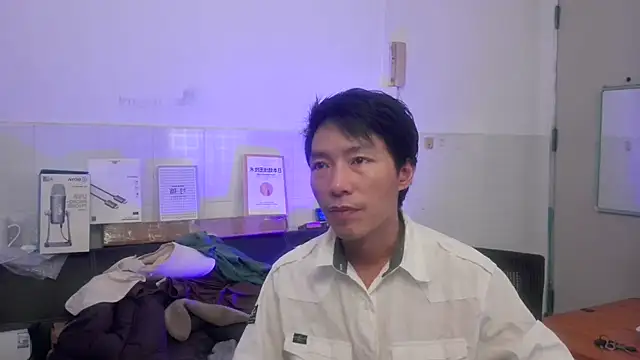 Snapshot of xhqds chatting on 06.23.26 xhqds online show from 06.23.26