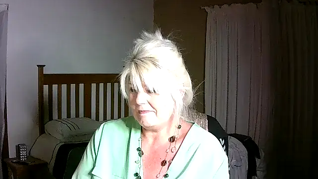 Miahotmilf online show from 11.22.25