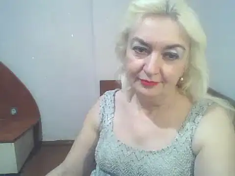 Snapshot of Meri798 chatting on 12.08.24 Meri798 online show from 12.08.24