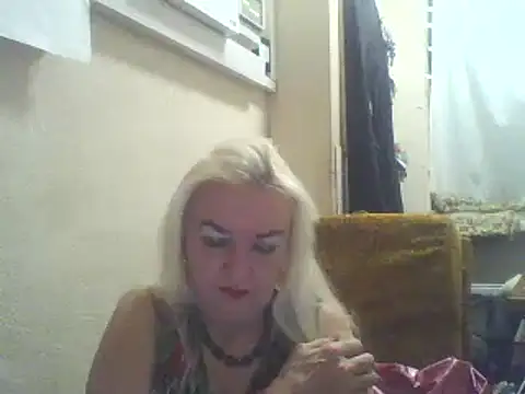 Snapshot of Meri798 chatting on 12.10.24 Meri798 online show from 12.10.24