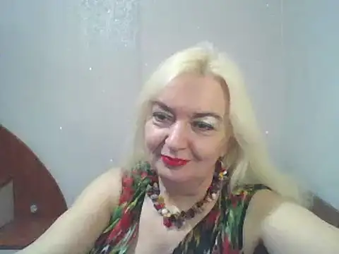 Snapshot of Meri798 chatting on 02.15.25 Meri798 online show from 02.15.25