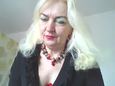 Snapshot of Meri798 chatting on 02.15.25 Meri798 online show from 02.15.25
