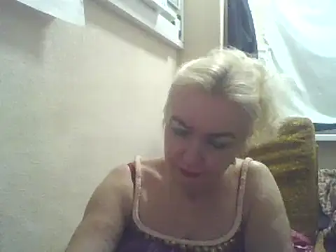 Snapshot of Meri798 chatting on 03.10.25 Meri798 online show from 03.10.25
