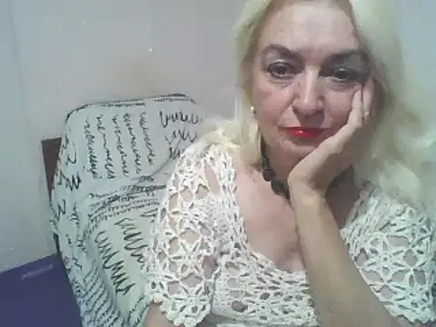 Snapshot of Meri798 chatting on 09.09.25 Meri798 online show from 09.09.25