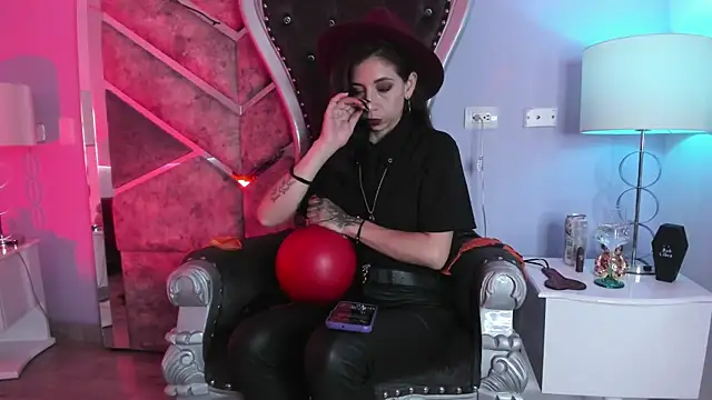 Teresajames  online show from 01.26.25