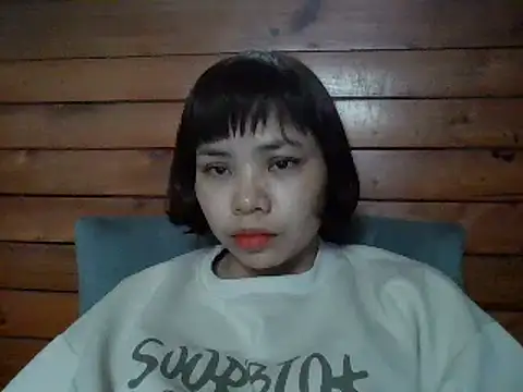 Snapshot of Angela-Eira chatting on 02.20.25 Angela-Eira online show from 02.20.25