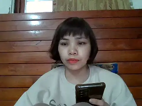 Snapshot of Angela-Eira chatting on 02.24.25 Angela-Eira online show from 02.24.25