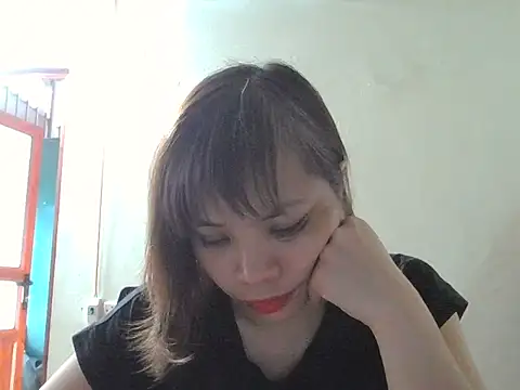 Snapshot of Angela-Eira chatting on 10.01.25 Angela-Eira online show from 10.01.25