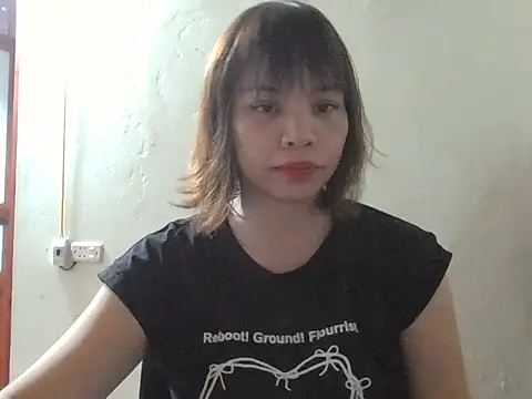Snapshot of Angela-Eira chatting on 10.02.25 Angela-Eira online show from 10.02.25