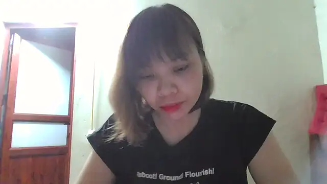 Snapshot of Angela-Eira chatting on 10.09.25 Angela-Eira online show from 10.09.25
