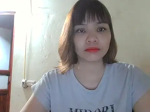 Snapshot of Angela-Eira chatting on 10.10.25 Angela-Eira online show from 10.10.25