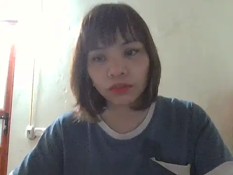 Snapshot of Angela-Eira chatting on 10.11.25 Angela-Eira online show from 10.11.25
