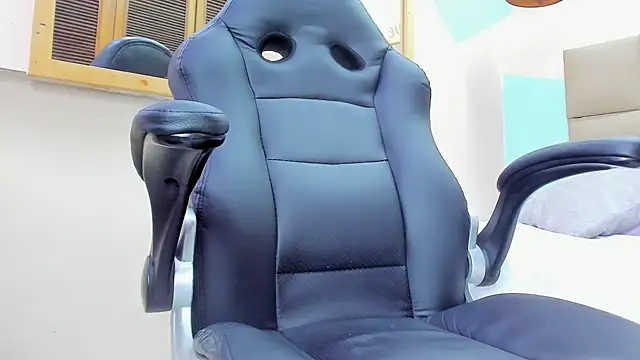 Snapshot of lalytulu99 chatting on 02.01.25 lalytulu99 online show from 02.01.25