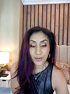 MonicaMoret online show from 03.12.25