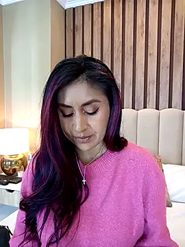 MonicaMoret online show from 03.15.25