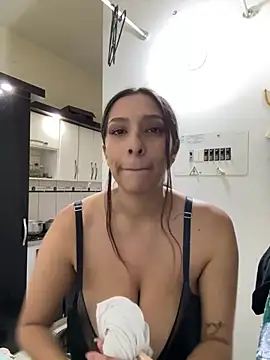 Snapshot of Dahian_XXX chatting on 04.29.26 Dahian XXX online show from 04.29.26