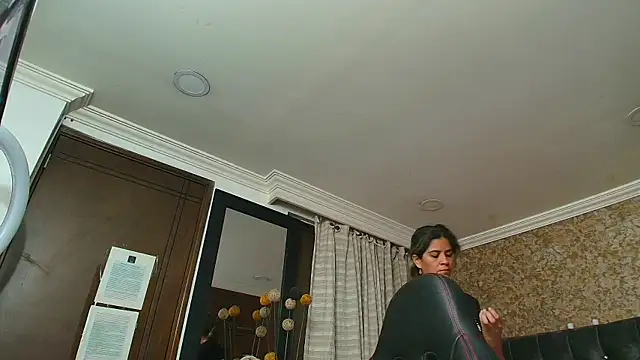 stella xue online show from 09.18.25