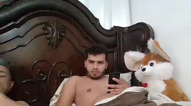 Snapshot of sextravieso chatting on 01.28.25 sextravieso online show from 01.28.25