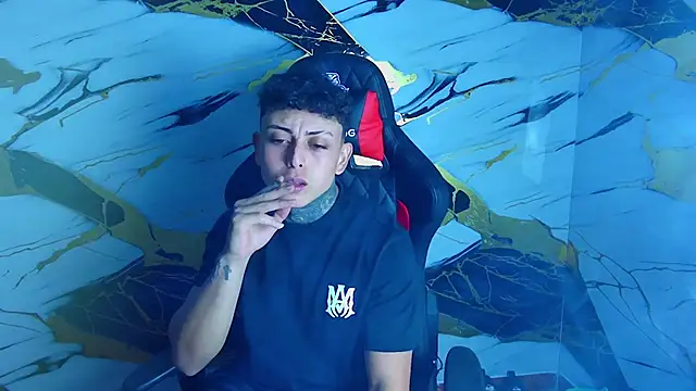 Kevin22 222 online show from 02.01.25