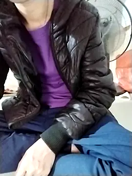 Luxcute286 online show from 10.26.25