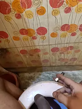 Snapshot of Rasharaj chatting on 12.21.24 Rasharaj online show from 12.21.24