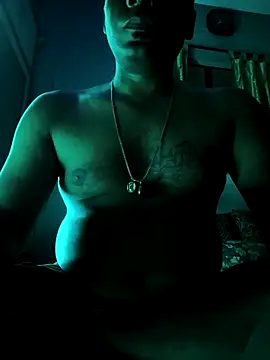 Snapshot of Rasharaj chatting on 10.26.25 Rasharaj online show from 10.26.25