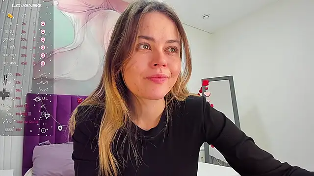 Kelly Cuutie online show from 02.18.25