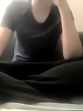 Snapshot of Naked_Ben chatting on 01.04.25 Naked Ben online show from 01.04.25