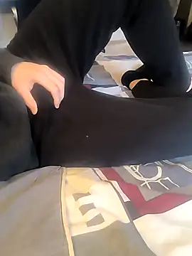 Snapshot of Naked_Ben chatting on 01.09.25 Naked Ben online show from 01.09.25