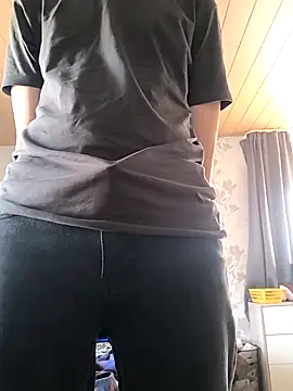 Snapshot of Naked_Ben chatting on 03.10.25 Naked Ben online show from 03.10.25