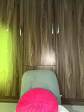 Baby Claraa online show from 10.31.25