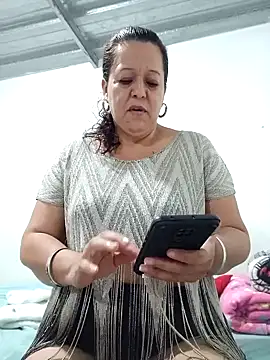 Snapshot of Fulopp15 chatting on 01.05.25 Fulopp15 online show from 01.05.25