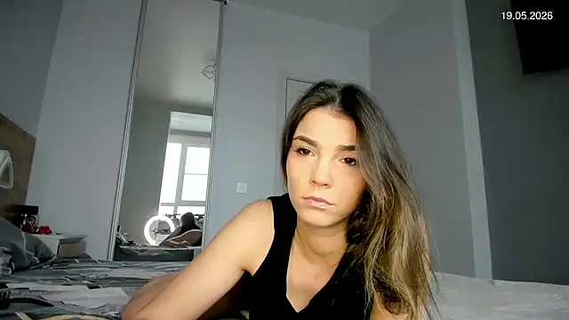 Snapshot of xxvsesss chatting on 05.19.26 xxvsesss online show from 05.19.26