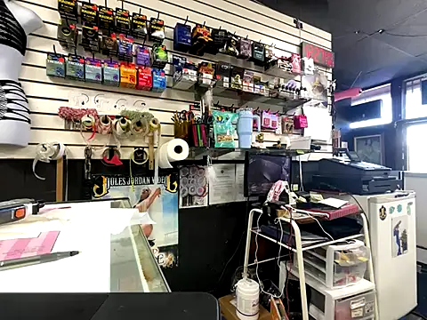 Snapshot of RawRyder8 chatting on 11.21.25 RawRyder8 online show from 11.21.25