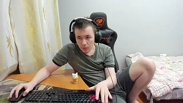 iliaskrislove online show from 11.18.25