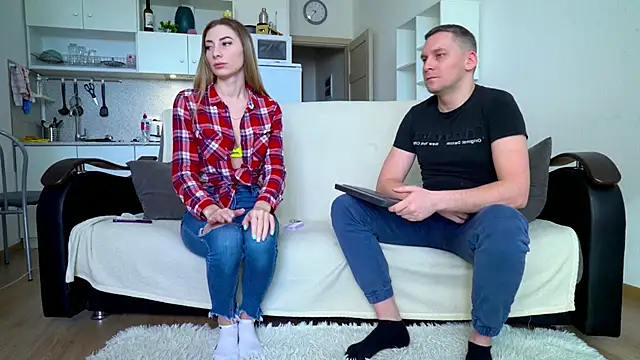 littlesweettifany online show from 02.20.25