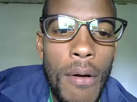 Snapshot of michel_sc chatting on 12.12.24 michel sc online show from 12.12.24