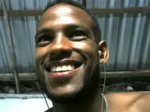 Snapshot of michel_sc chatting on 09.21.25 michel sc online show from 09.21.25