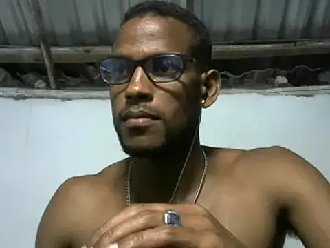 Snapshot of michel_sc chatting on 09.22.25 michel sc online show from 09.22.25
