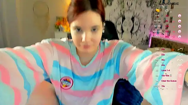Snapshot of callmekatesmith chatting on 12.19.24 callmekatesmith online show from 12.19.24