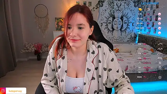 Snapshot of callmekatesmith chatting on 01.22.25 callmekatesmith online show from 01.22.25