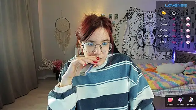 Snapshot of callmekatesmith chatting on 02.04.25 callmekatesmith online show from 02.04.25