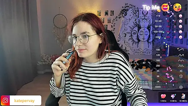 Snapshot of callmekatesmith chatting on 02.09.25 callmekatesmith online show from 02.09.25
