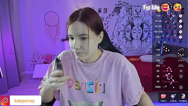 Snapshot of callmekatesmith chatting on 02.23.25 callmekatesmith online show from 02.23.25