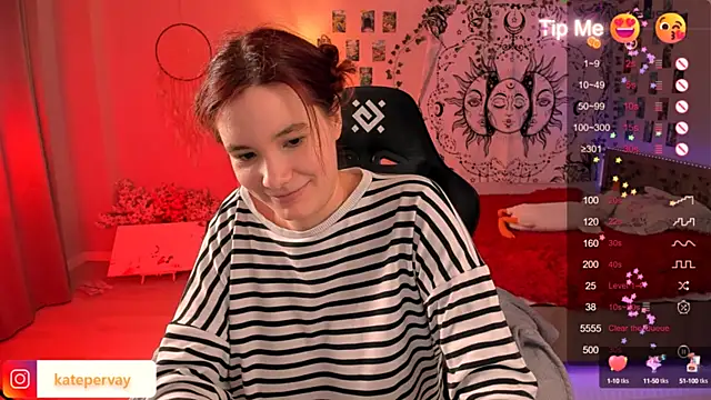 Snapshot of callmekatesmith chatting on 02.26.25 callmekatesmith online show from 02.26.25