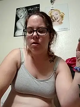 Snapshot of FreakNastyLacie chatting on 07.28.26 FreakNastyLacie online show from 07.28.26