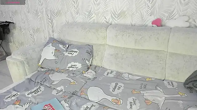 Alice Halle online show from 02.18.26