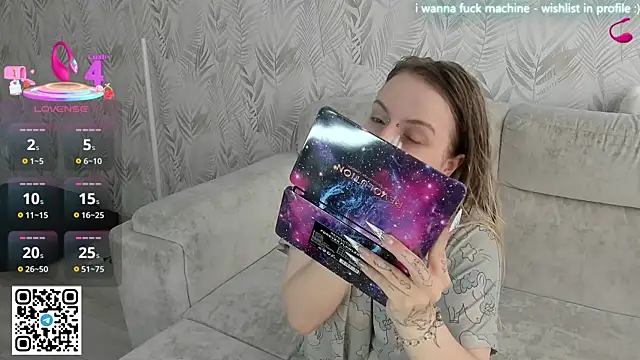 Alice Halle online show from 04.08.26